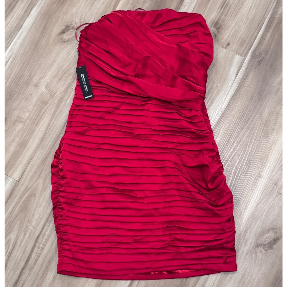 New Express Red Strapless Ruched Bodycon Mini Dress Size 4‎ u2